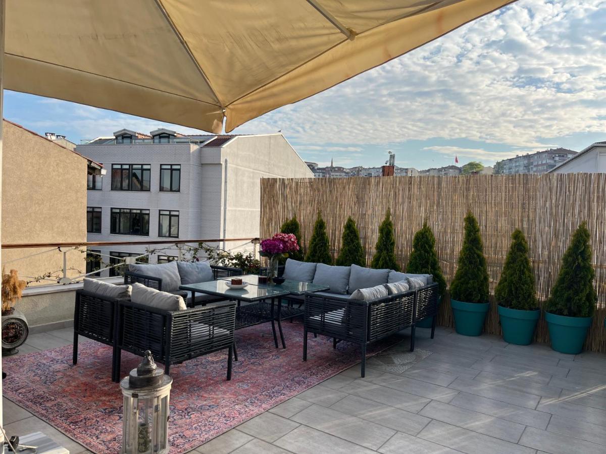 Waterfront Apartment By The Tram - Terrace With Dome & Golden Horn View In Fatih イスタンブール エクステリア 写真