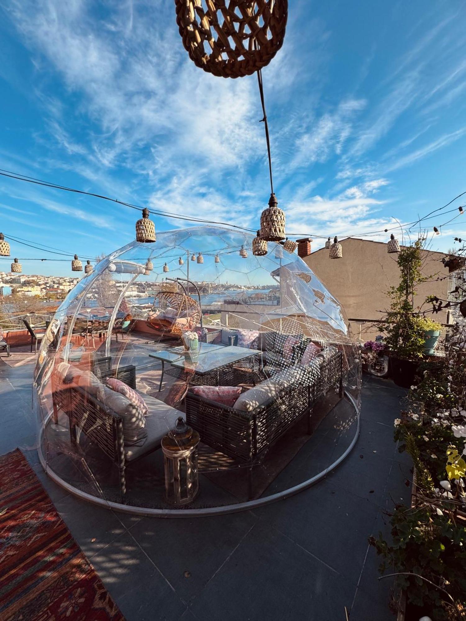 Waterfront Apartment By The Tram - Terrace With Dome & Golden Horn View In Fatih イスタンブール エクステリア 写真